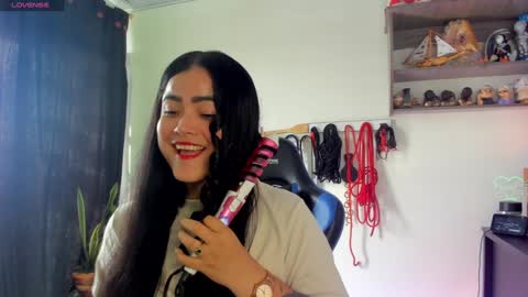 scarlet taylor kennedy online show from December 21, 2024, 8:21 pm