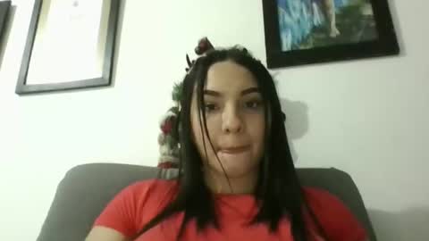 Snapshot of scarlet_stan22 chatting on December 25, 2024, 6:20 am Isa online show from December 25, 2024, 6:20 am