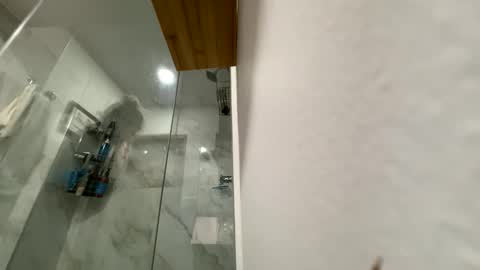 scarlet whisper online show from November 4, 2025, 5:01 pm