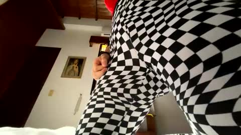 scarlet whisper online show from March 18, 2026, 8:34 pm