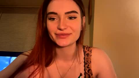 scarletbean online show from January 24, 2025, 11:48 am