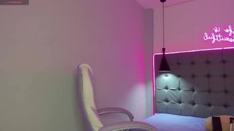 scarlet online show from February 10, 2026, 3:21 am