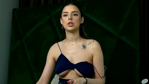 Scarlet online show from February 17, 2026, 11:22 pm