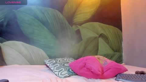 SCARLETH online show from February 5, 2025, 2:51 am