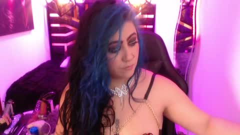 Snapshot of scarleth_bluee chatting on May 14, 2026, 3:02 am Scarleth online show from May 14, 2026, 3:02 am
