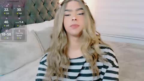 scarleth_sweety online show from November 15, 2025, 2:42 am