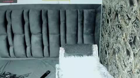 S C A R L E T online show from October 13, 2025, 11:32 am