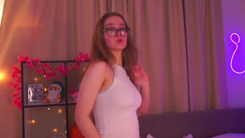 Snapshot of scarletliips chatting on November 22, 2025, 11:59 pm Maria online show from November 22, 2025, 11:59 pm