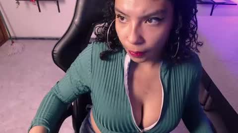 Snapshot of scarletqueen_bj chatting on June 12, 2026, 12:26 pm scarletqueen_bj online show from June 12, 2026, 12:26 pm