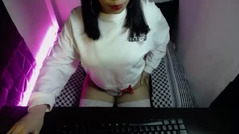 scarletqueen_bj online show from June 22, 2026, 1:41 pm
