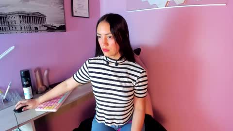 SCARLETT FOX  online show from February 25, 2025, 11:08 am