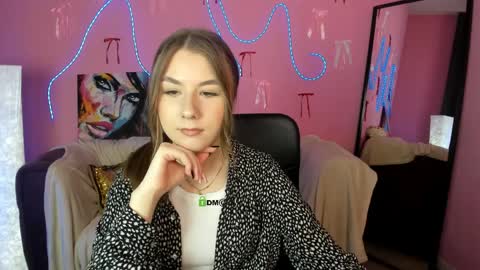 Scarlett online show from April 6, 2026, 12:17 pm