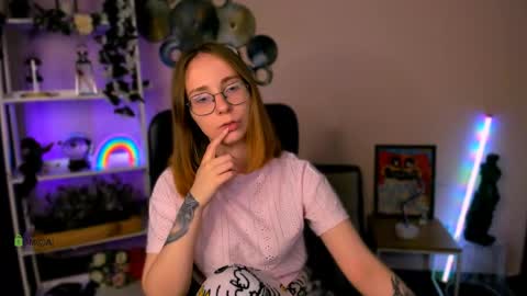 Scarlett online show from April 15, 2026, 7:32 pm
