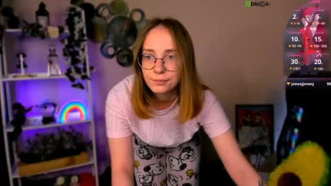 Scarlett online show from April 15, 2026, 7:58 pm