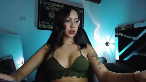 Scarlett online show from September 23, 2025, 2:31 pm