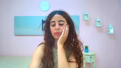 Scarlett online show from June 15, 2026, 1:46 pm