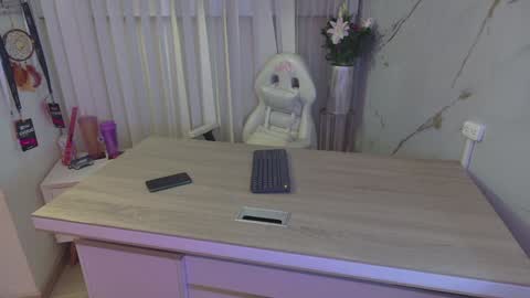 Scarlett Collins online show from January 27, 2025, 3:15 am