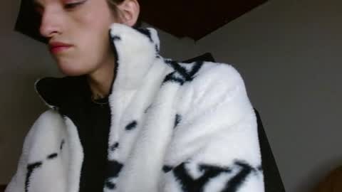 scarlet online show from April 9, 2026, 1:27 am