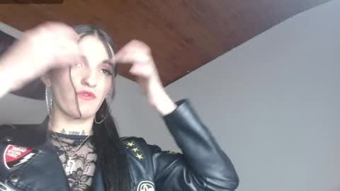 Snapshot of scarlett_crastrawberry chatting on May 9, 2026, 12:27 am scarlet online show from May 9, 2026, 12:27 am