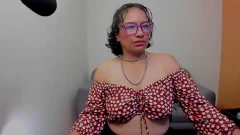 Scarlett sax online show from June 10, 2026, 11:35 pm