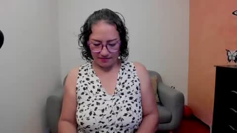 Scarlett sax online show from June 19, 2026, 11:52 pm