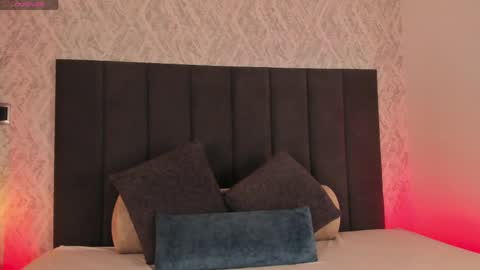 Scarlett online show from April 15, 2026, 4:08 am