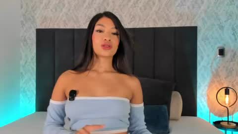 Scarlett online show from June 19, 2026, 2:43 pm