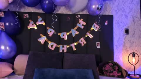Scarlett online show from June 22, 2026, 6:32 am