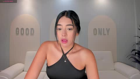 Snapshot of scarlettblaze1 chatting on May 4, 2026, 12:01 pm Sacrlett Blaze online show from May 4, 2026, 12:01 pm
