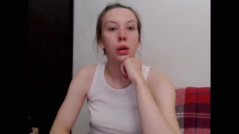 Snapshot of scarlettford chatting on October 19, 2025, 5:13 pm Scarlett online show from October 19, 2025, 5:13 pm