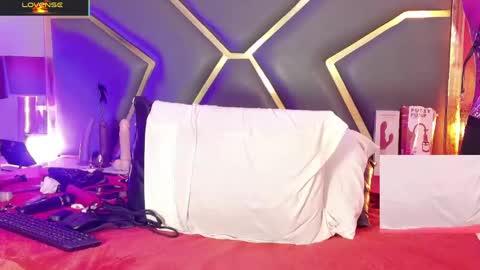 Snapshot of scarletthott1 chatting on May 11, 2026, 2:45 pm Scarlett Hot online show from May 11, 2026, 2:45 pm