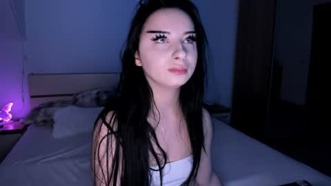 scarlettjakobs online show from June 23, 2026, 3:59 am