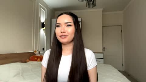 scarlettleszczynski online show from April 10, 2026, 11:26 am