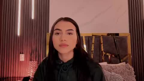 scarlettorres online show from July 23, 2026, 6:17 pm