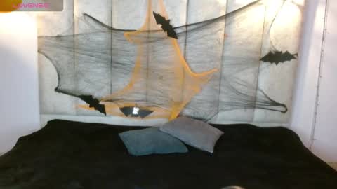 Scarlett online show from October 24, 2025, 5:37 am