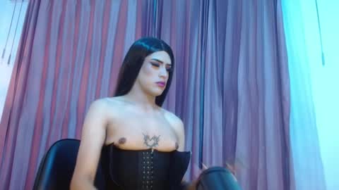 Scarlett online show from November 4, 2025, 3:27 am