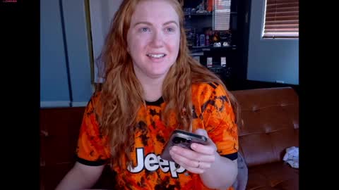 ScarlettredFF online show from April 5, 2026, 7:33 pm