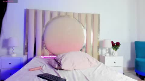 Snapshot of scarlettross_ chatting on February 25, 2025, 6:09 pm Scarlett Ross online show from February 25, 2025, 6:09 pm