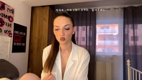 Snapshot of scarlettsmithz chatting on April 19, 2026, 3:39 am ScarlettSmithz online show from April 19, 2026, 3:39 am