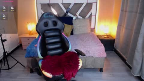 Snapshot of scarllett_bdsm chatting on December 19, 2024, 7:40 am Scarllett online show from December 19, 2024, 7:40 am