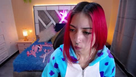 Scarllett online show from December 24, 2024, 8:11 am