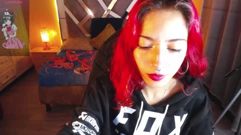 Snapshot of scarllett_bdsm chatting on December 27, 2024, 5:20 am Scarllett online show from December 27, 2024, 5:20 am