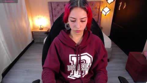 Snapshot of scarllett_bdsm chatting on January 14, 2025, 3:43 am Scarllett online show from January 14, 2025, 3:43 am