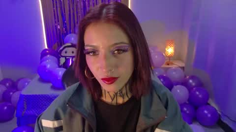 Snapshot of scarllett_bdsm chatting on November 5, 2025, 6:13 am Scarllett online show from November 5, 2025, 6:13 am