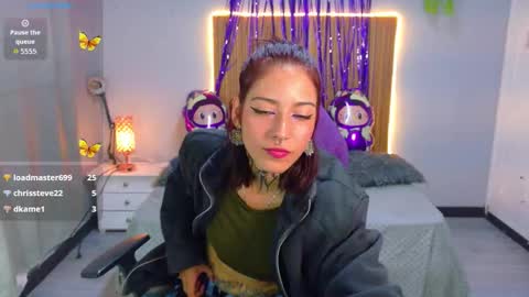 Snapshot of scarllett_bdsm chatting on November 14, 2025, 5:17 am Scarllett online show from November 14, 2025, 5:17 am