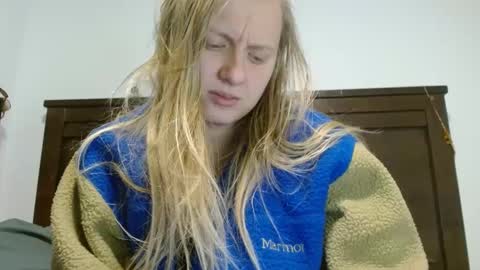 Snapshot of scartit chatting on February 4, 2025, 3:22 am ScarTit Bernhard online show from February 4, 2025, 3:22 am