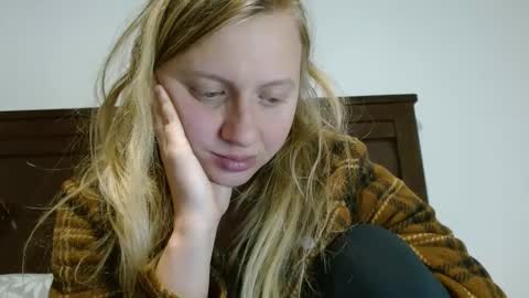 Snapshot of scartit chatting on March 4, 2025, 5:42 am ScarTit Bernhard online show from March 4, 2025, 5:42 am