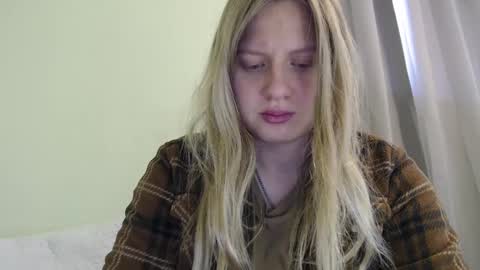 Snapshot of scartit chatting on October 1, 2025, 6:14 pm ScarTit Bernhard online show from October 1, 2025, 6:14 pm