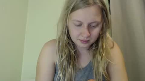 Snapshot of scartit chatting on October 28, 2025, 3:10 am ScarTit Bernhard online show from October 28, 2025, 3:10 am