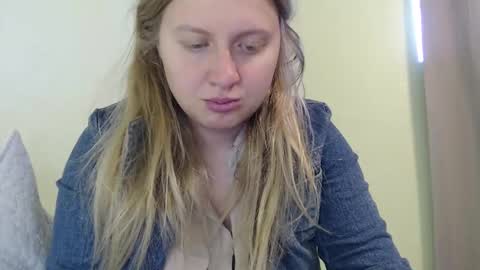 Snapshot of scartit chatting on November 4, 2025, 7:13 pm ScarTit Bernhard online show from November 4, 2025, 7:13 pm